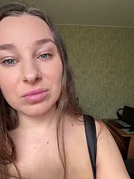 sweetie El online show from April 15, 8:43 am