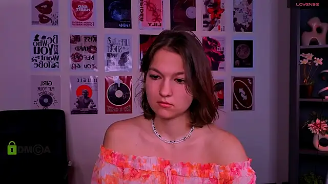 Snapshot of liana_best chatting on July 11, 9:34 am liana best online show from July 11, 9:34 am