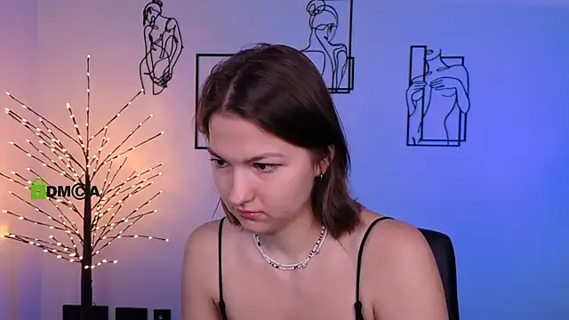 Snapshot of liana_best chatting on July 18, 9:24 am liana best online show from July 18, 9:24 am
