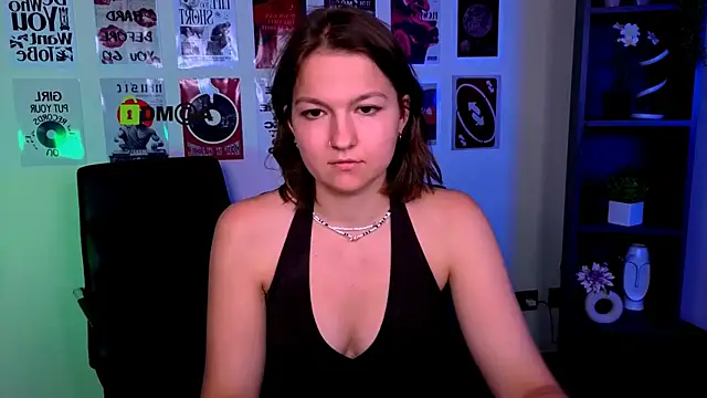 Snapshot of liana_best chatting on July 30, 3:33 pm liana best online show from July 30, 3:33 pm