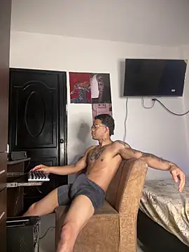 Kenny romano online show from April 18, 1:26 pm