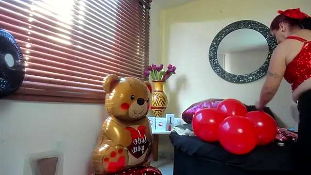 Maye Milf  online show from March 19, 12:42 pm