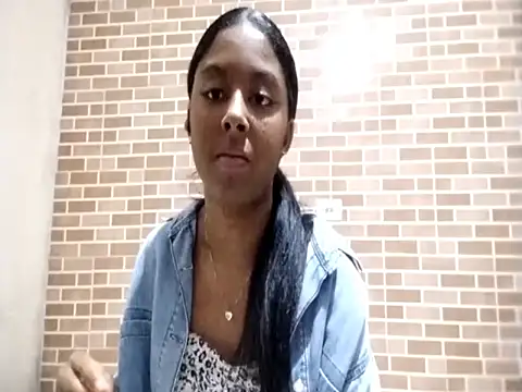 HermaKaemmerling online show from March 9, 2:54 pm