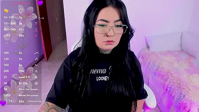 Snapshot of heeyy_kitty chatting on July 11, 5:59 pm heeyy kitty online show from July 11, 5:59 pm