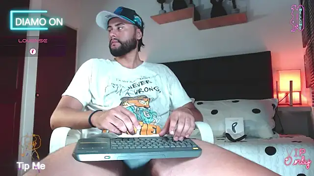 daniel hunther online show from March 26, 2:00 pm