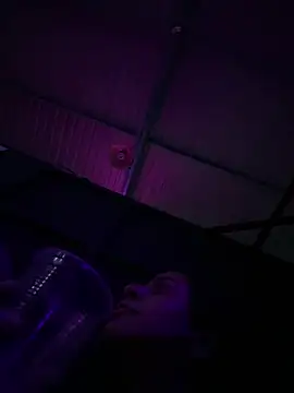 Geovana blan online show from April 11, 3:22 am