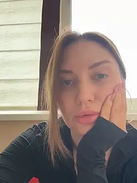 Snapshot of Linda_loona chatting on March 4, 7:58 am Linda loona online show from March 4, 7:58 am