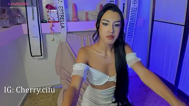 CherrySeraphine1 online show from March 22, 11:30 pm