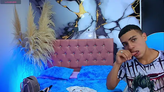 Ariatna Andy online show from April 21, 9:06 pm