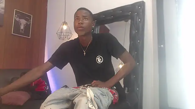 chriss ath online show from April 8, 1:33 pm