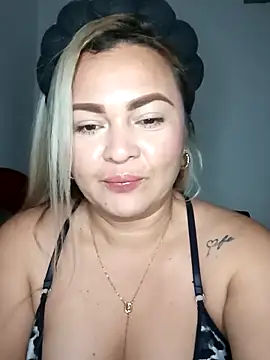 lucy estrr online show from March 10, 7:35 am