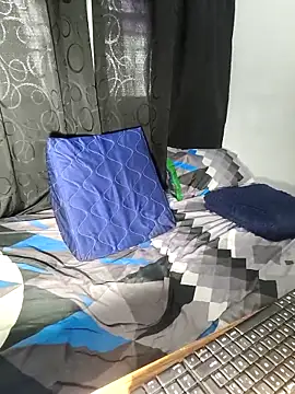 gomitaboy1 online show from April 13, 7:08 pm