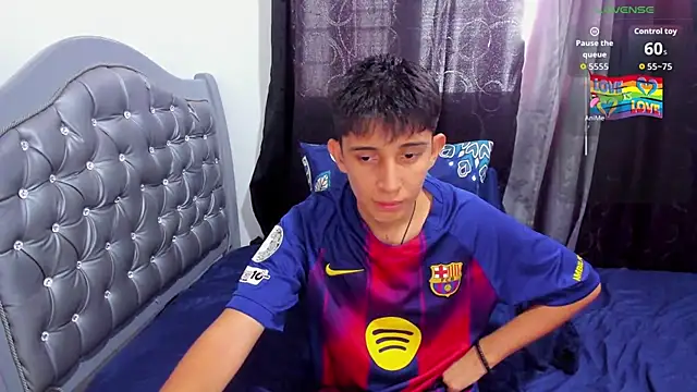 gomitaboy1 online show from April 20, 7:04 pm