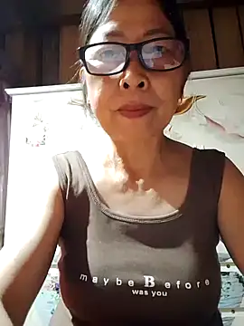 Snapshot of Sky-rain98 chatting on April 30, 8:48 pm Sky-rain98 online show from April 30, 8:48 pm