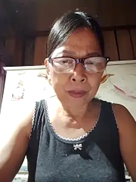 Snapshot of Sky-rain98 chatting on May 25, 9:43 pm Sky-rain98 online show from May 25, 9:43 pm