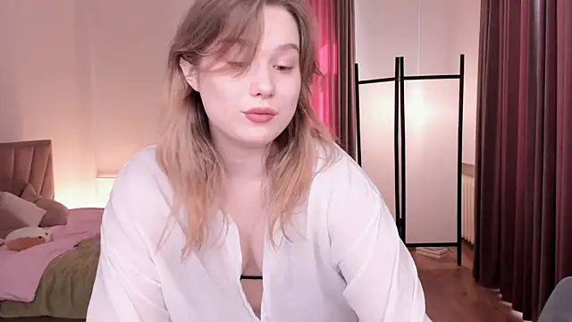 Snapshot of JennyHardy chatting on April 24, 1:13 pm JennyHardy online show from April 24, 1:13 pm