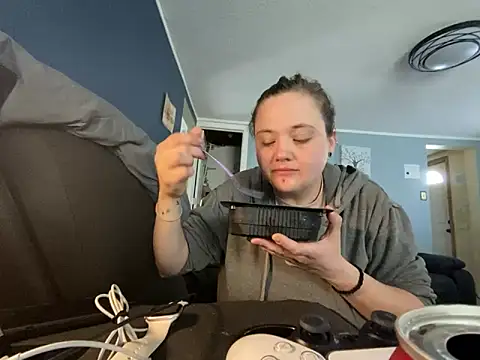 highimmaryjane online show from April 10, 6:12 pm