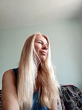 ViktoriaSexi1 online show from April 13, 9:26 am