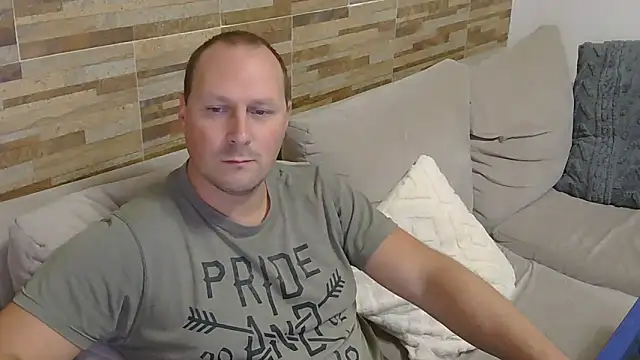 lustonfan online show from April 21, 11:51 pm