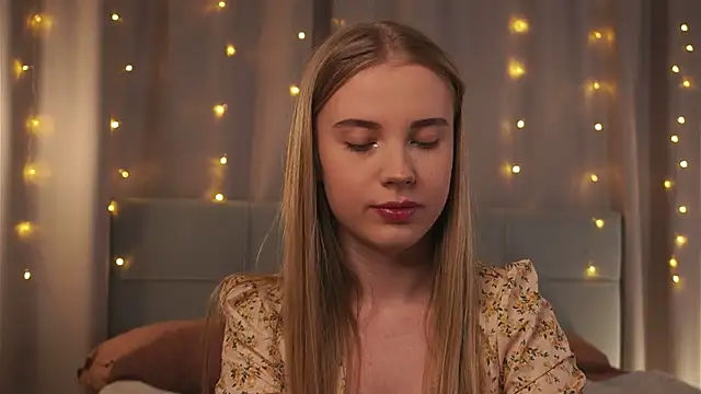 tayashy online show from April 22, 5:14 pm