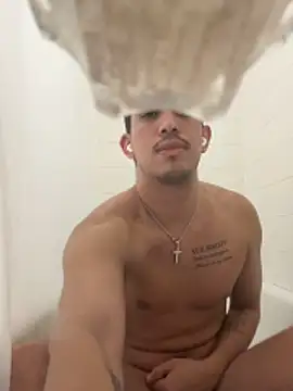 papichulo102099 online show from March 12, 6:30 am