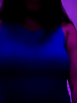 MidnightVelvet23 online show from March 5, 2:46 pm