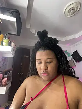 Snapshot of dana_falcoo25 chatting on May 12, 1:30 pm dana falcoo25 online show from May 12, 1:30 pm
