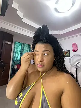 Snapshot of dana_falcoo25 chatting on May 21, 2:57 pm dana falcoo25 online show from May 21, 2:57 pm