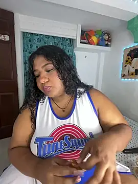 Snapshot of dana_falcoo25 chatting on June 7, 3:21 am dana falcoo25 online show from June 7, 3:21 am