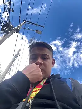 OliverTabordaa online show from April 8, 7:36 pm