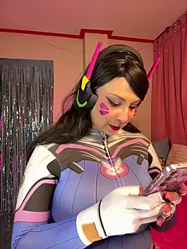 Snapshot of Andrea_Bloomix__ chatting on April 17, 5:05 pm Andrea Bloomix online show from April 17, 5:05 pm