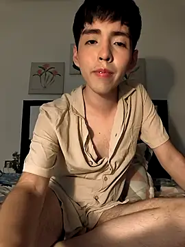 Lucca  555 online show from April 12, 1:21 am