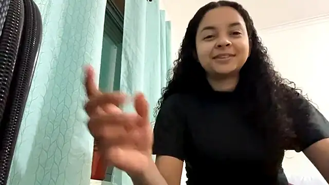 Snapshot of KandyTadiello chatting on March 9, 11:47 am KandyTadiello online show from March 9, 11:47 am