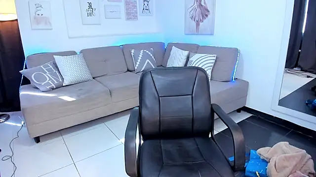 Dana sophiia online show from April 10, 1:27 pm