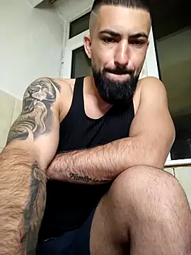 Snapshot of Tommy_Porn_ chatting on April 8, 8:31 pm Tommy Porn online show from April 8, 8:31 pm