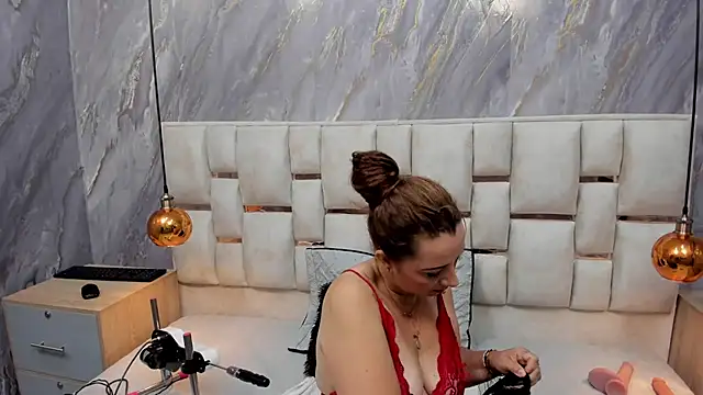 Milf Drip online show from June 2, 11:56 am