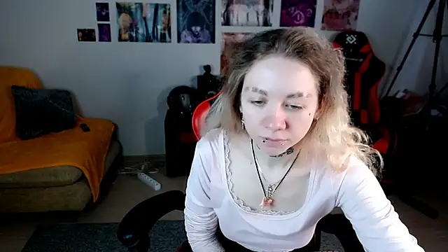 Nica Kawaii online show from March 29, 7:30 am