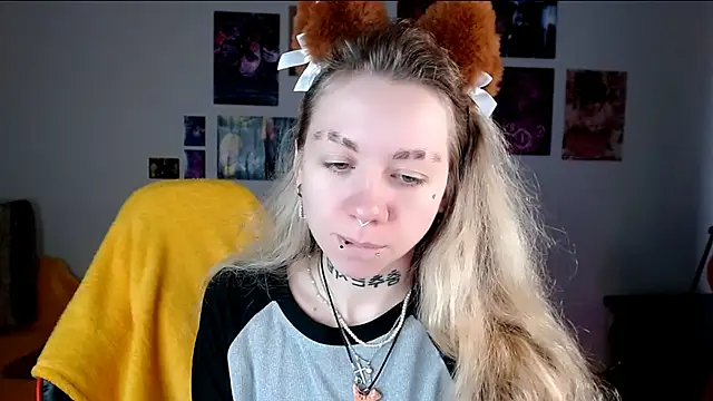 Snapshot of Nica_Kawaii chatting on April 27, 6:22 am Nica Kawaii online show from April 27, 6:22 am