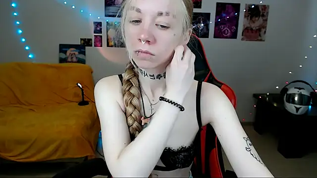Snapshot of Nica_Kawaii chatting on July 26, 1:18 pm Nica Kawaii online show from July 26, 1:18 pm