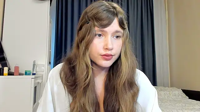 Snapshot of MaryannSofts chatting on August 4, 1:36 pm MaryannSofts online show from August 4, 1:36 pm