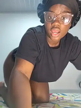 YourLiaa  online show from March 30, 5:30 am