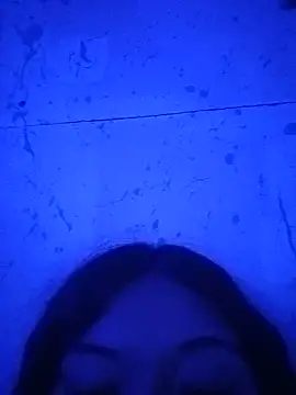 Snapshot of iaraaaa chatting on May 13, 11:33 pm iaraaaa online show from May 13, 11:33 pm