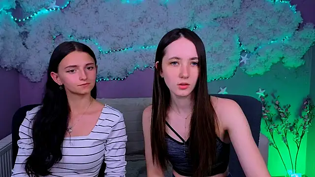 Snapshot of bella_dorn chatting on May 29, 8:40 pm bella dorn online show from May 29, 8:40 pm