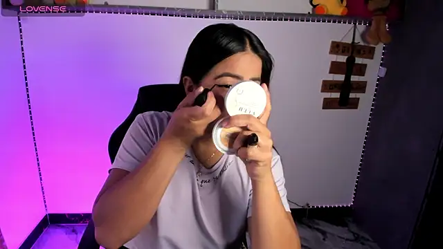 vickylatina  online show from March 10, 12:54 pm