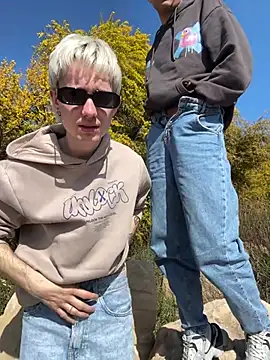 AlphaTwinks online show from March 26, 2:11 pm