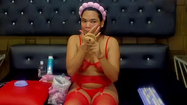 CaroBeltran online show from June 6, 7:29 pm