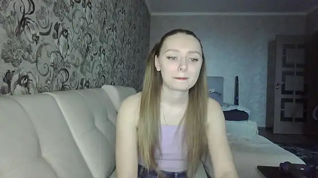 MysticGlimmer online show from March 27, 12:49 pm