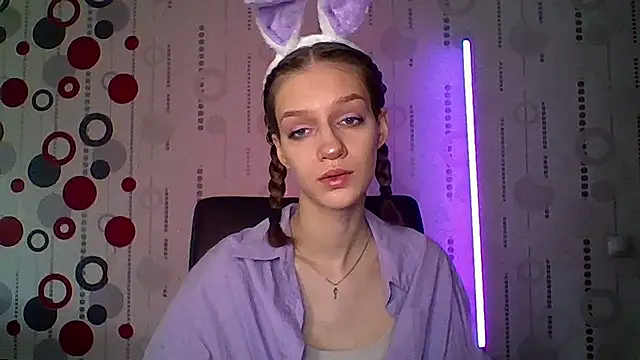 Chrissy Joyful online show from April 28, 5:01 am