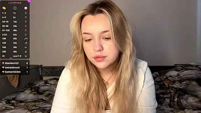 WonderedFlair online show from April 23, 8:35 am