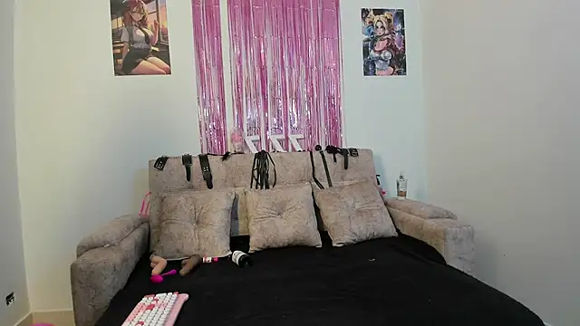 Snapshot of Bonnie_Ramirez chatting on April 2, 3:37 am Bonnie Ramirez online show from April 2, 3:37 am